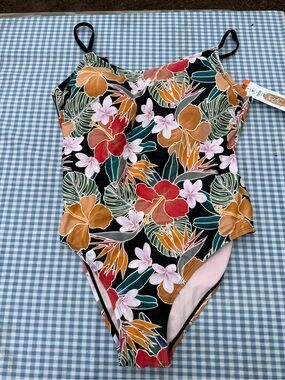 Hurley Plus Size Floral One-Piece Swim Suit - XXL